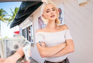 WaitressPOV &#8211; Cadence Lux &#8211; Soft Serve Slut