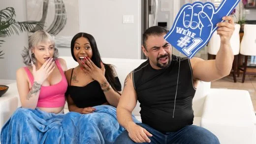 TransAngels – Leilani Li And Haven Rose – Slam Dunk Girlies