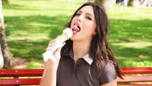 JacquieEtMichelTV &#8211; Kim &#8211; Kim Offers Herself A Little Personal Revenge&#8230;