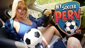 HornyHousehold &#8211; Luna Mills &#8211; Anal With Petite Asian Teen Luna Mills