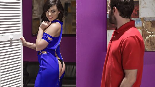 BigButtsLikeItBig – Whitney Wright – Does This Make My Booty Look Big