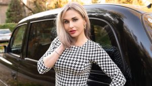 Over40Handjobs &#8211; London River &#8211; Cum Fountain Handjob